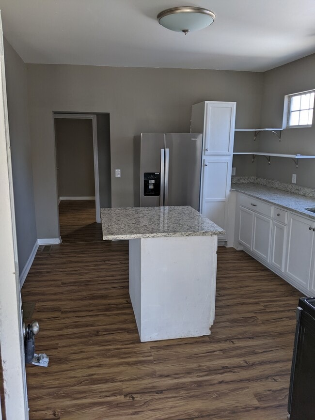 Kitchen - 427 S Academy St