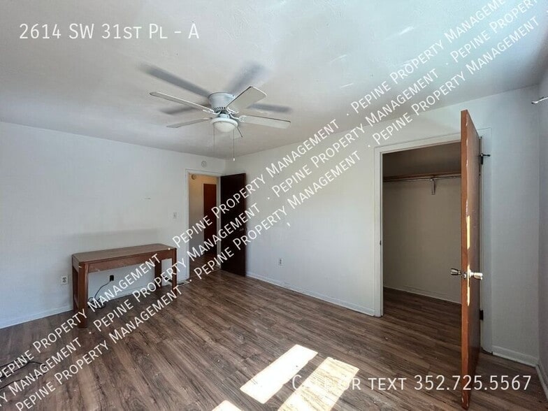 Building Photo - 2614 SW 31st Pl