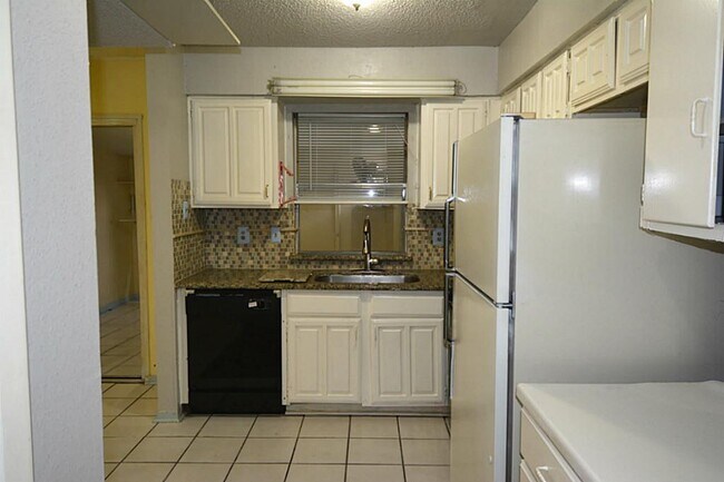 Building Photo - 11685 Alief Clodine Rd