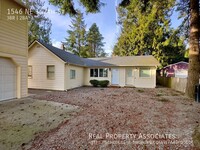 Building Photo - Lovely House in Shoreline!