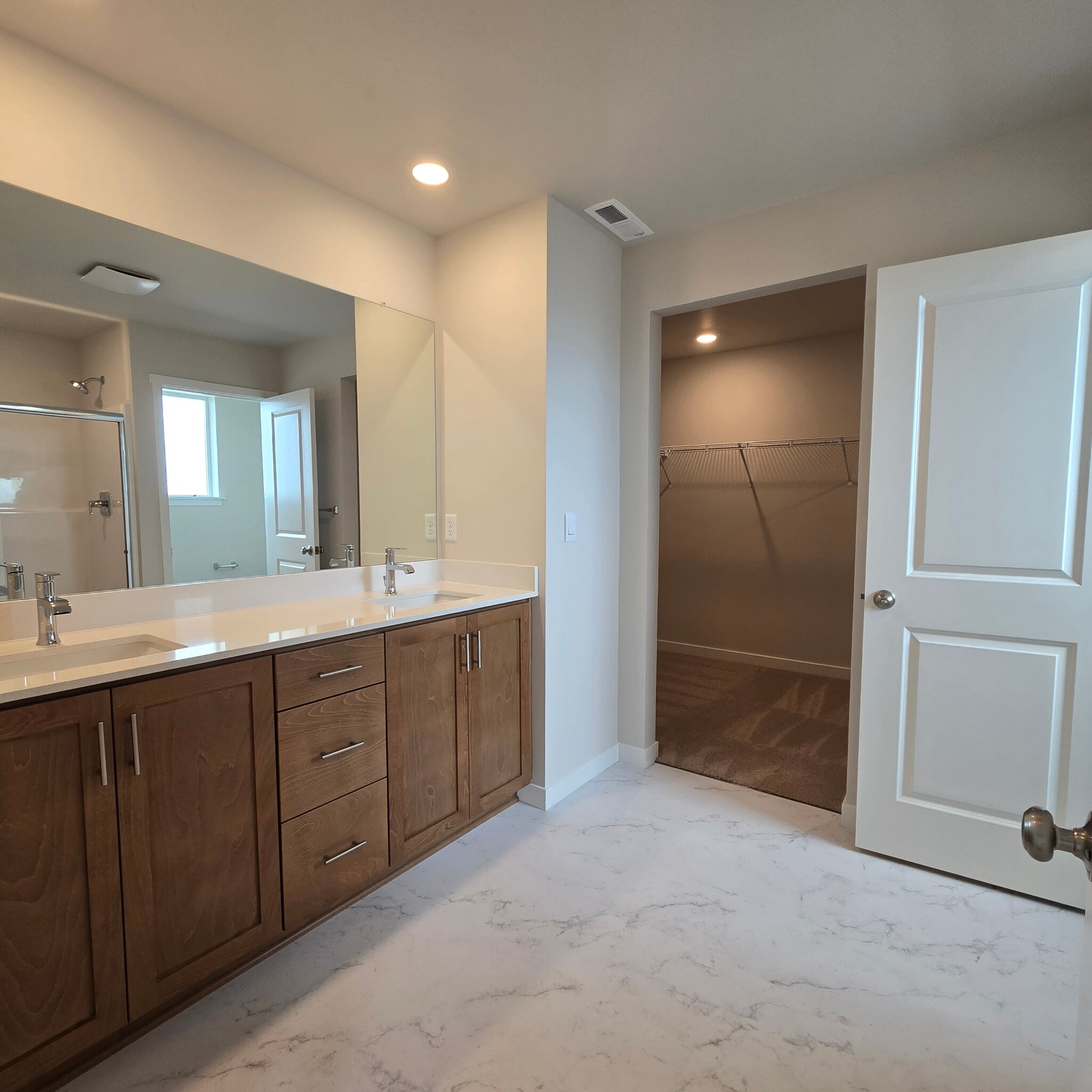 Building Photo - 21249 SE Pelee Dr