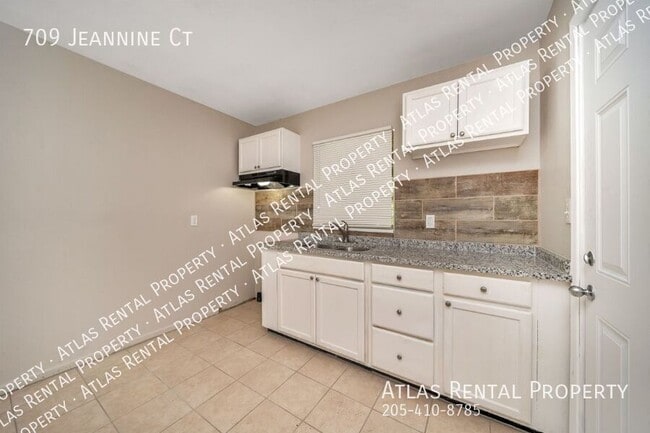 Building Photo - 709 Jeannine Ct