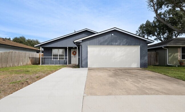 Building Photo - 11934 Hearn Rd