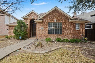 Building Photo - Welcome home to this spacious 3-bedroom, 2-bathroom property offering 2,000 square feet of comfor...