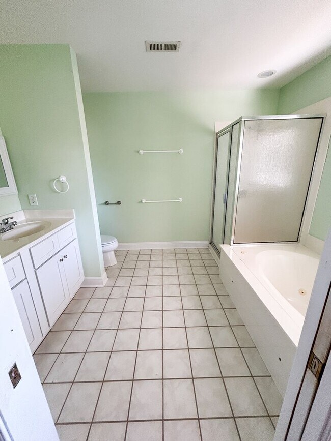 Building Photo - Golf-course views in Ocean Ridge | 3 bed + loft | 2.5 bath | 2-car garage