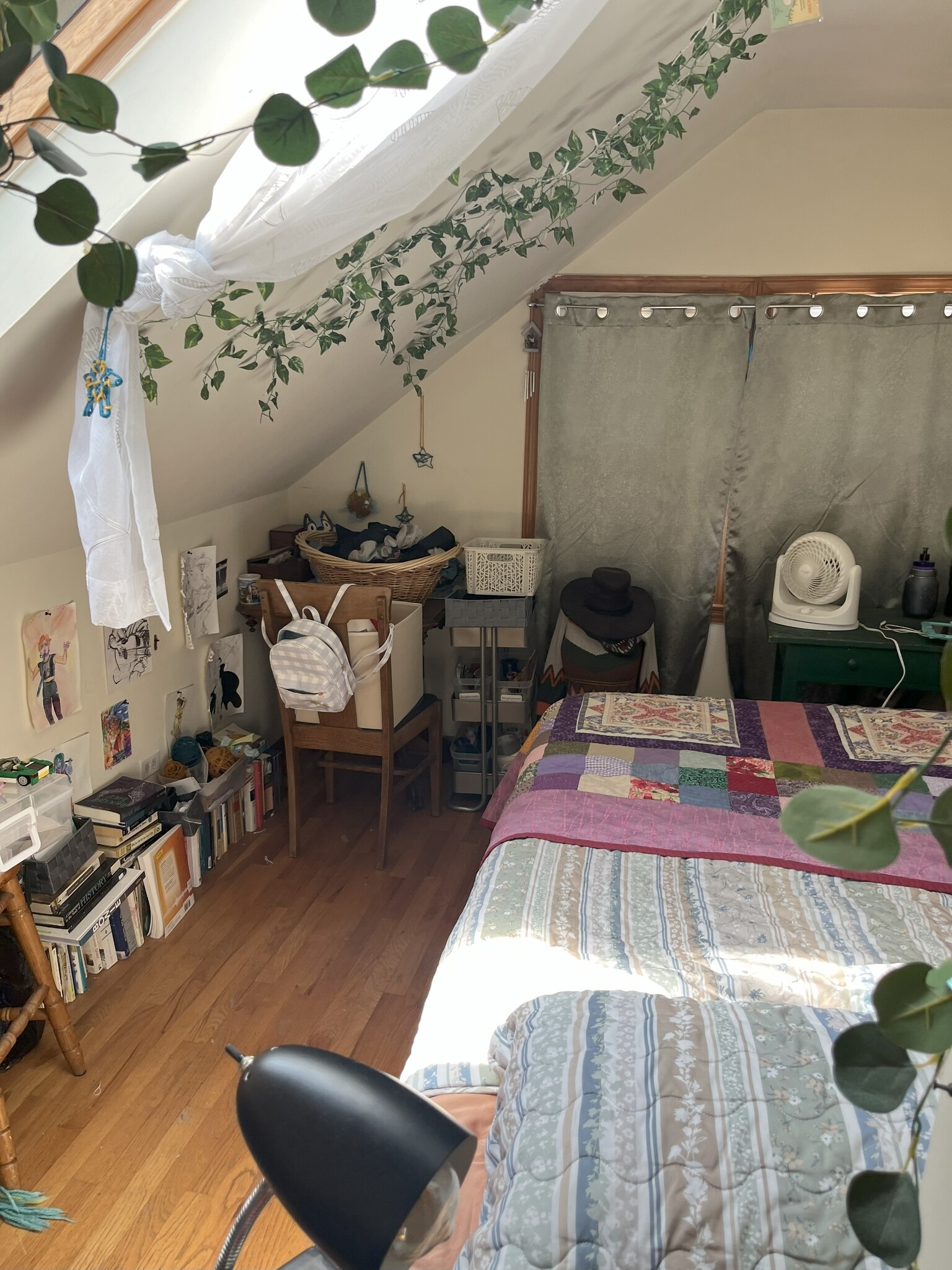 Bedroom1 - 4322 N Lincoln Ave