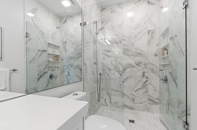 Building Photo - 2026 Hazel St