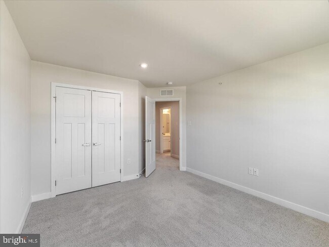 Building Photo - 7963 Milltown Cir