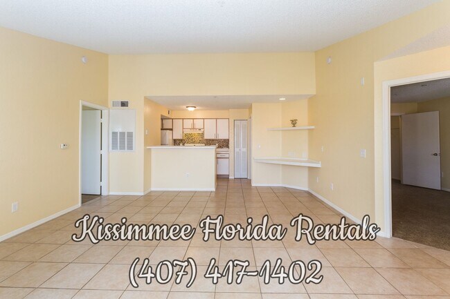 Building Photo - Beautiful third floor unit with 2 bedrooms...