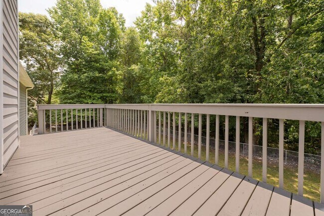 Building Photo - 493 Silverthorne Cir