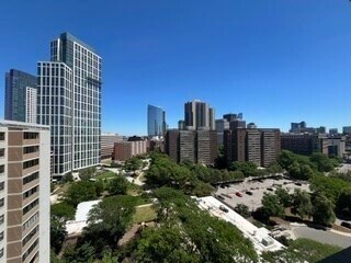 Building Photo - 8 Whittier Pl