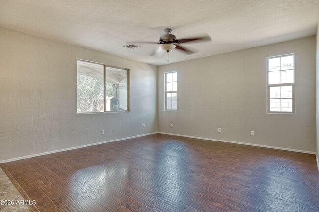 Building Photo - 13718 N 150th Dr