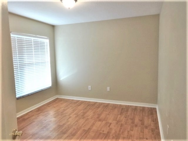 Building Photo - 12826 Lake Vista Dr