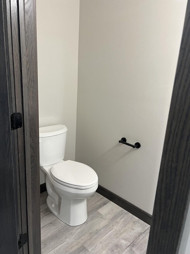 Building Photo - 322 Park St