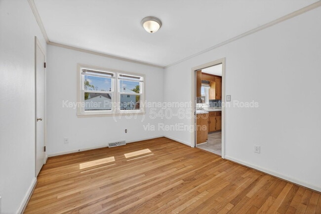 Building Photo - 204 Cleopatra Ct