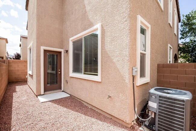 Building Photo - 10119 Watchtide Ct