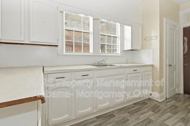 Building Photo - 1308 Rosa L Parks Ave