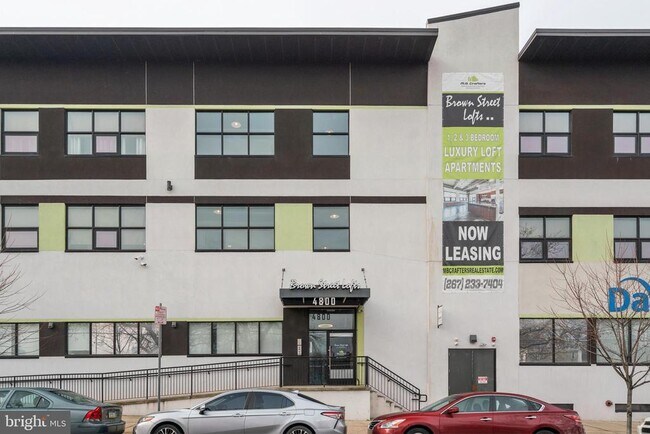 Building Photo - 4800 Brown St