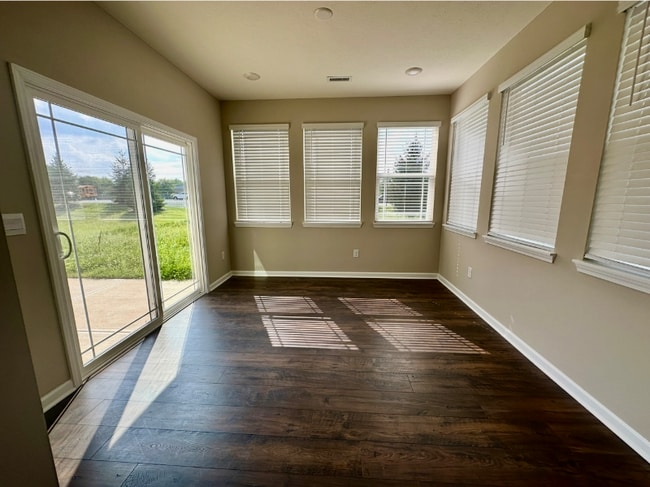 Building Photo - 5344 Orwell Ct