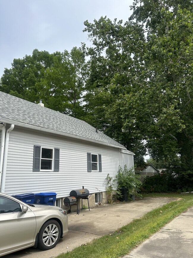 Building Photo - 1290 porter