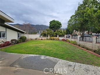 Building Photo - 655 N Treanor Ave
