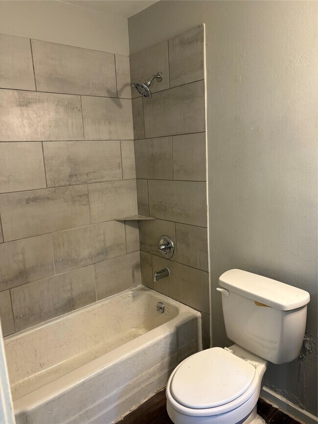 Building Photo - 5114 Madden Rd