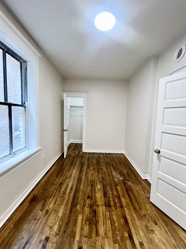 Building Photo - 2636 W 23rd St