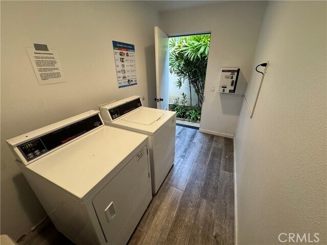 Building Photo - 280 Aster St