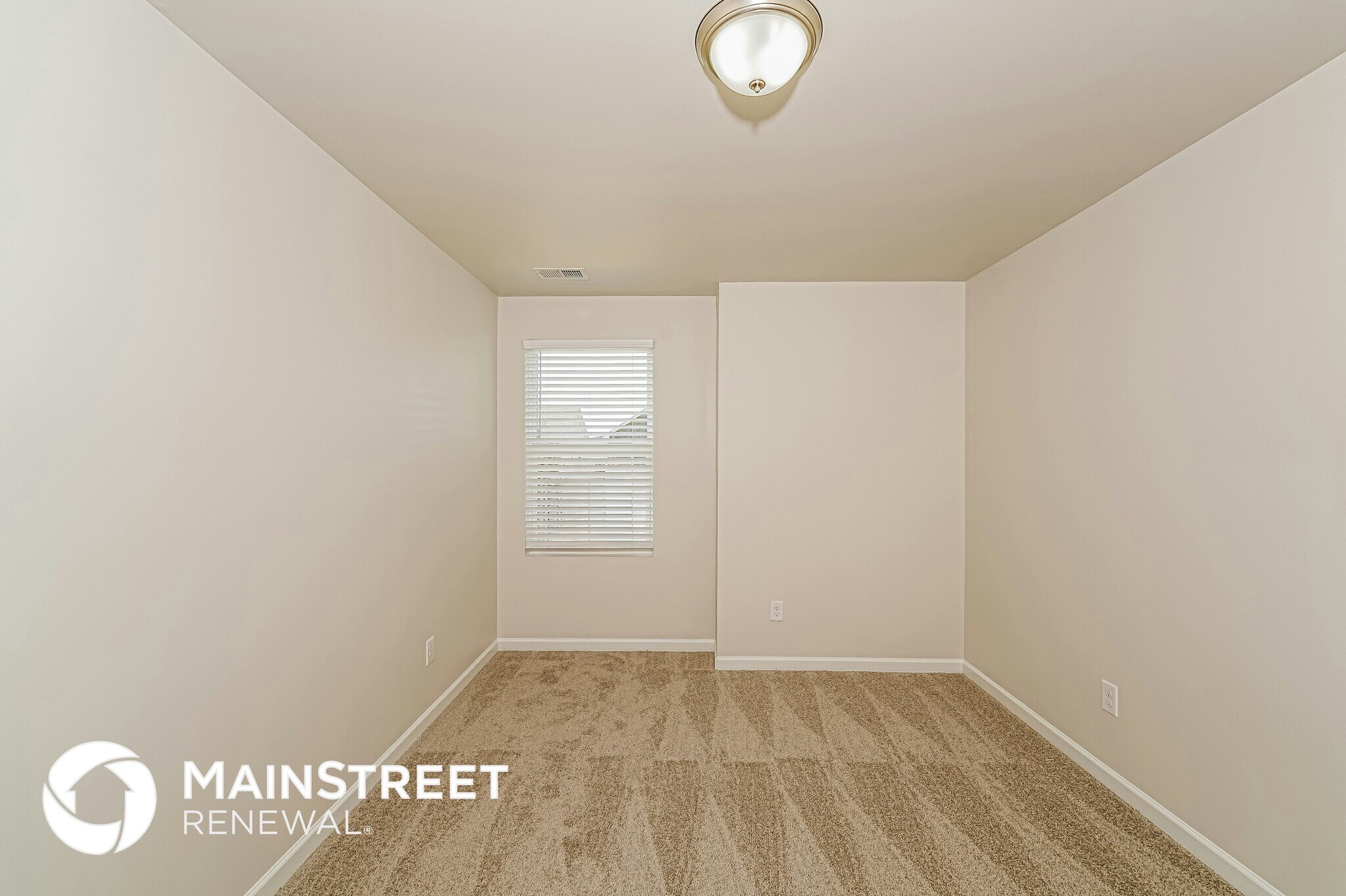 Building Photo - 855 Hawthorn Ln