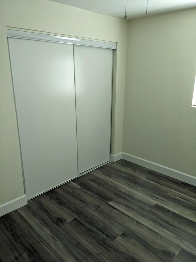 Building Photo - 2900 Lemon St