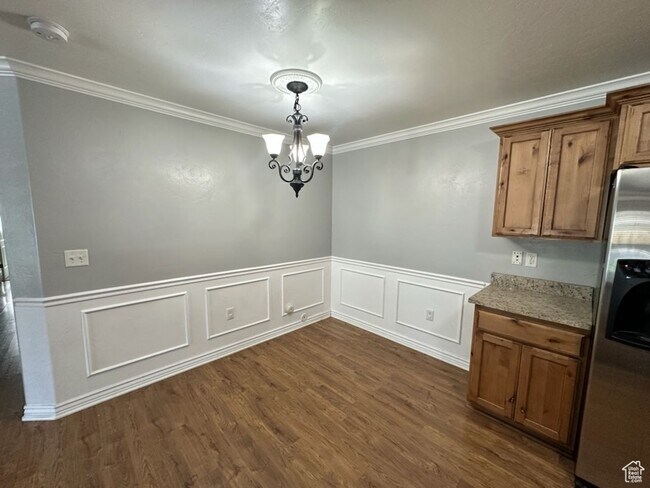 Building Photo - 574 S 2150 W