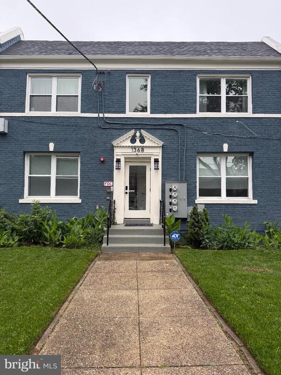 Building Photo - 1368 Bryant St NE