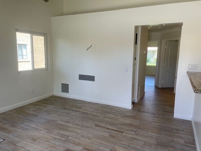 Building Photo - 40880 Whirling Wind Dr