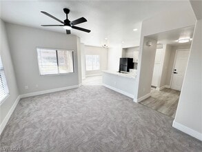 Building Photo - 8250 N Grand Canyon Dr