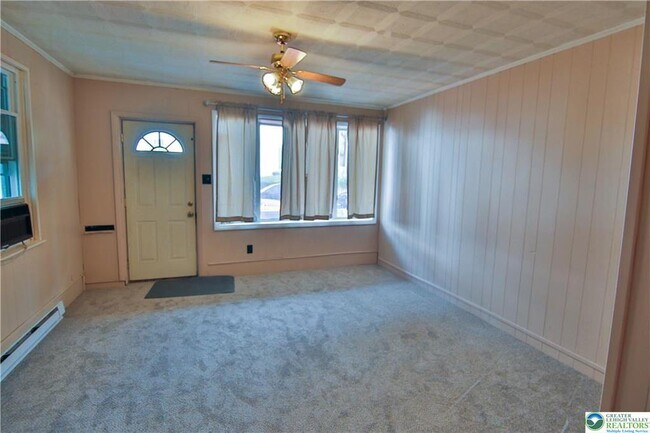 Building Photo - 68 W Center St