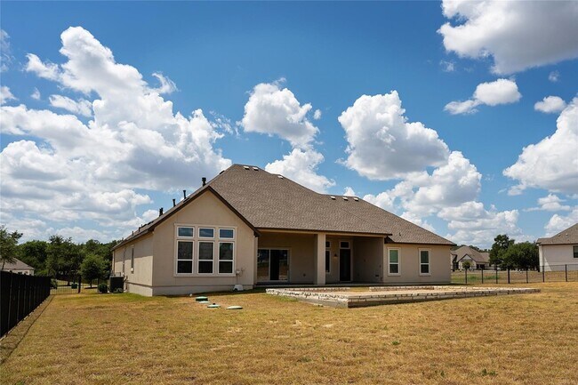 Building Photo - 704 Prairie Clover Dr