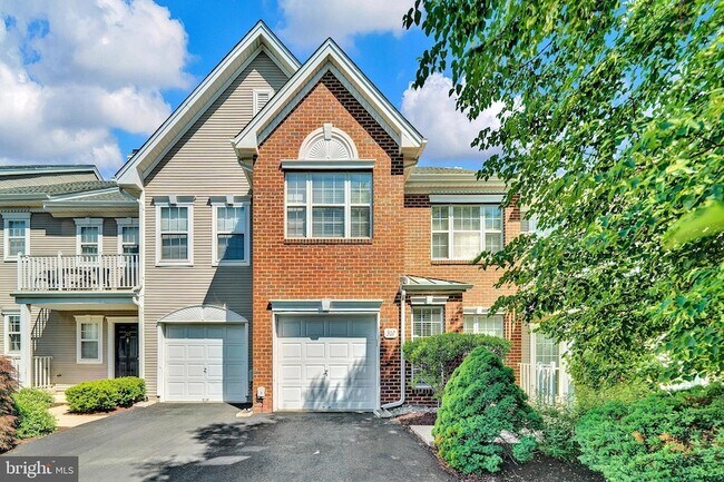 Building Photo - 307 Bollen Ct