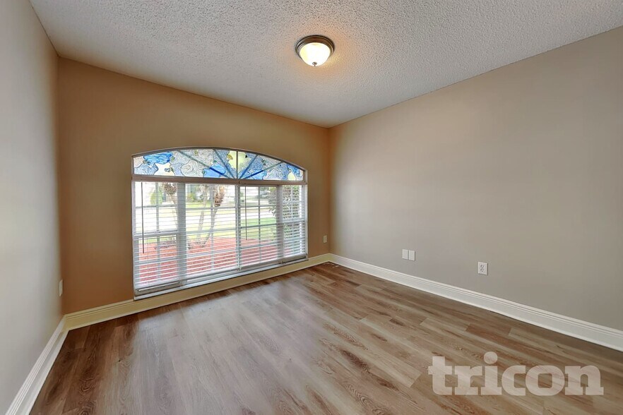 Building Photo - 13309 Beechberry Dr