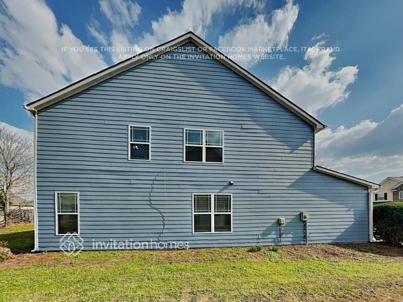 Building Photo - 2322 Loowit Falls Dr