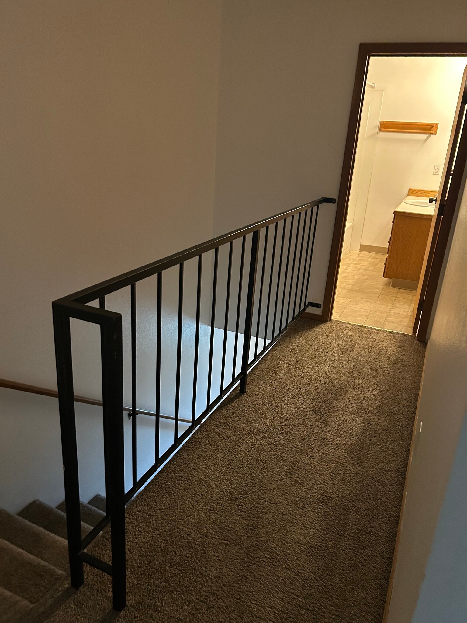 Building Photo - 5001 E Mayflower Ln