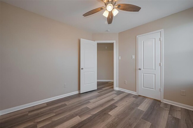 Building Photo - 10793 South Lake Mist Lane