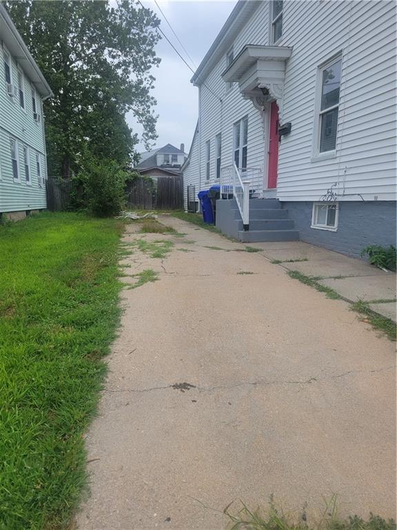 Building Photo - 19 Rounds Ave