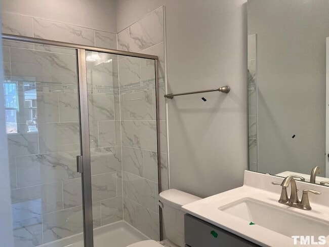 Building Photo - 365 Natsam Wds Wy