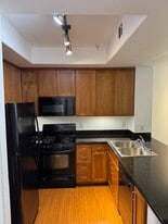 Building Photo - 4060 Glencoe Ave