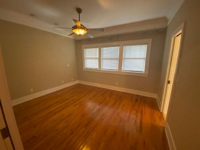 Building Photo - 3 Bedroom 2 Bath in Historic Orlando for RENT!