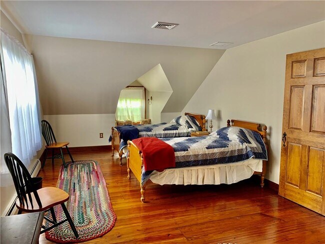 Building Photo - 6 Butts Rock Rd