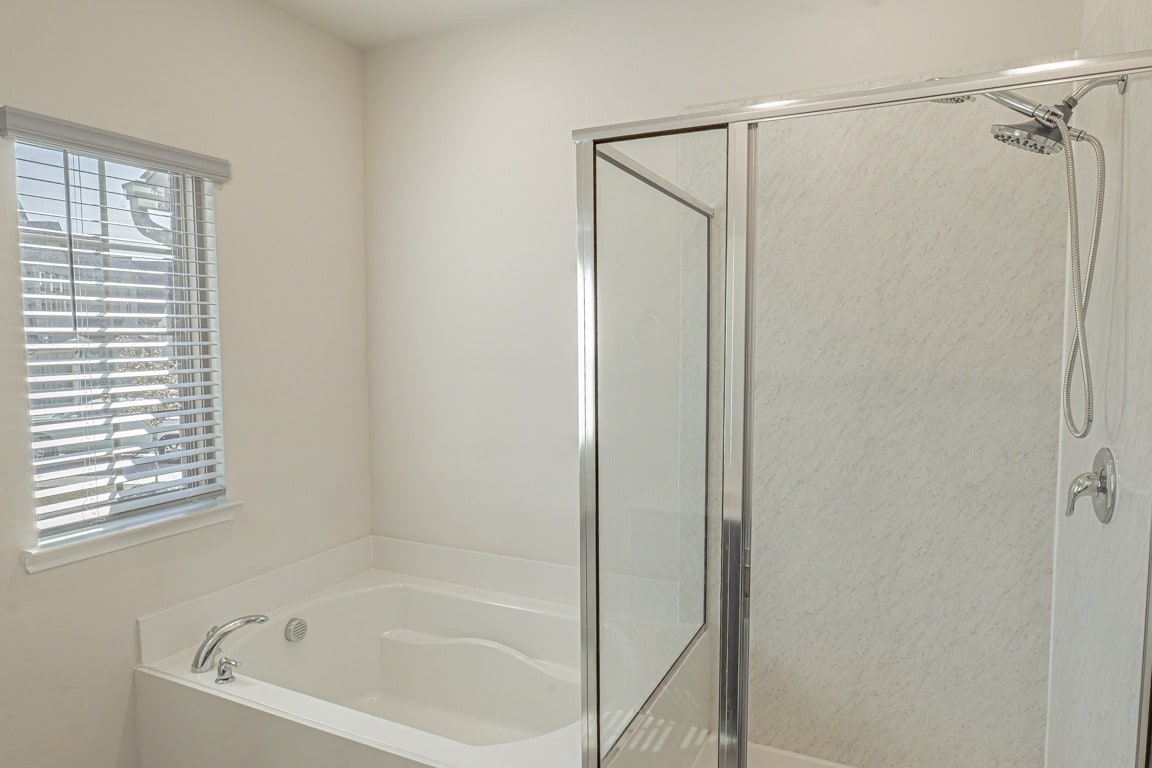 Building Photo - 2020 Saddle Wy