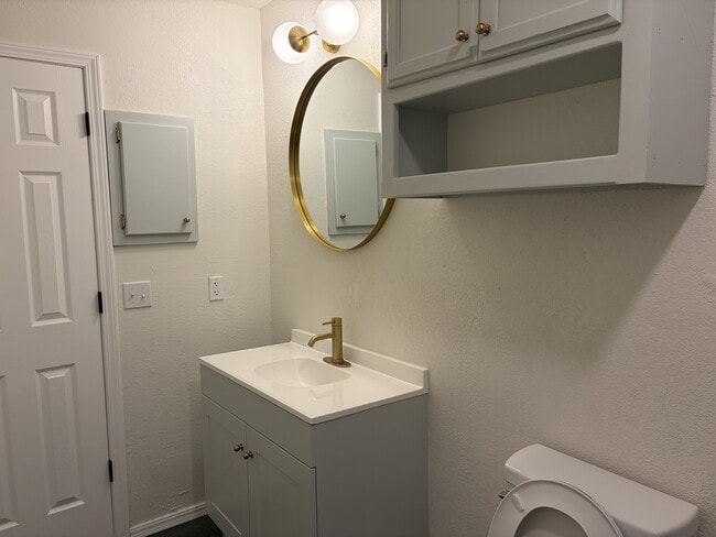 Building Photo - 272 Echo Ln