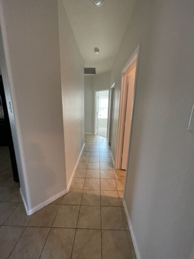 Building Photo - 4212 Tollcross Ln