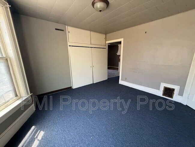 Building Photo - 3601 W Highland Blvd